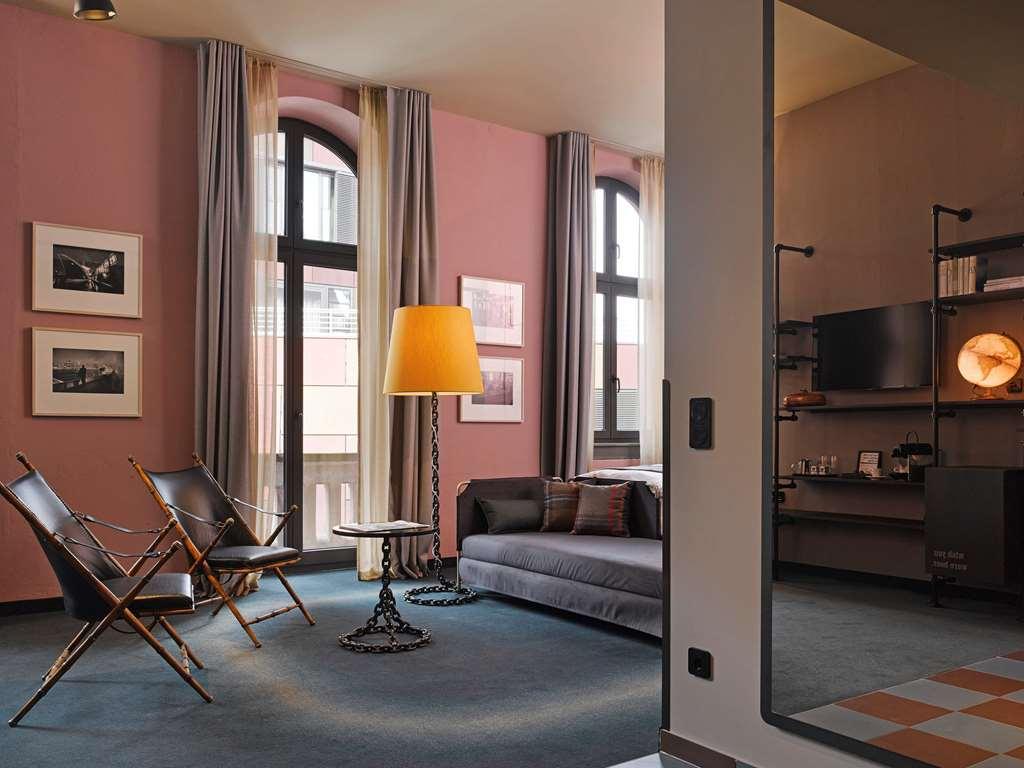 25 アワーズ ホテル アルテス ハーフンアムト ハンブルク 部屋 写真